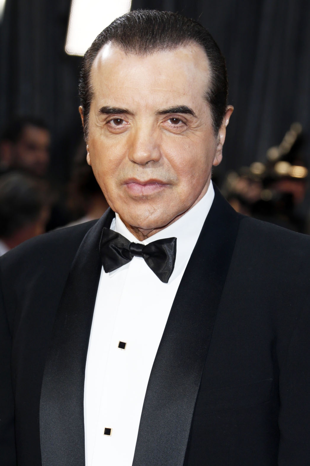 How tall is Chazz Palminteri?